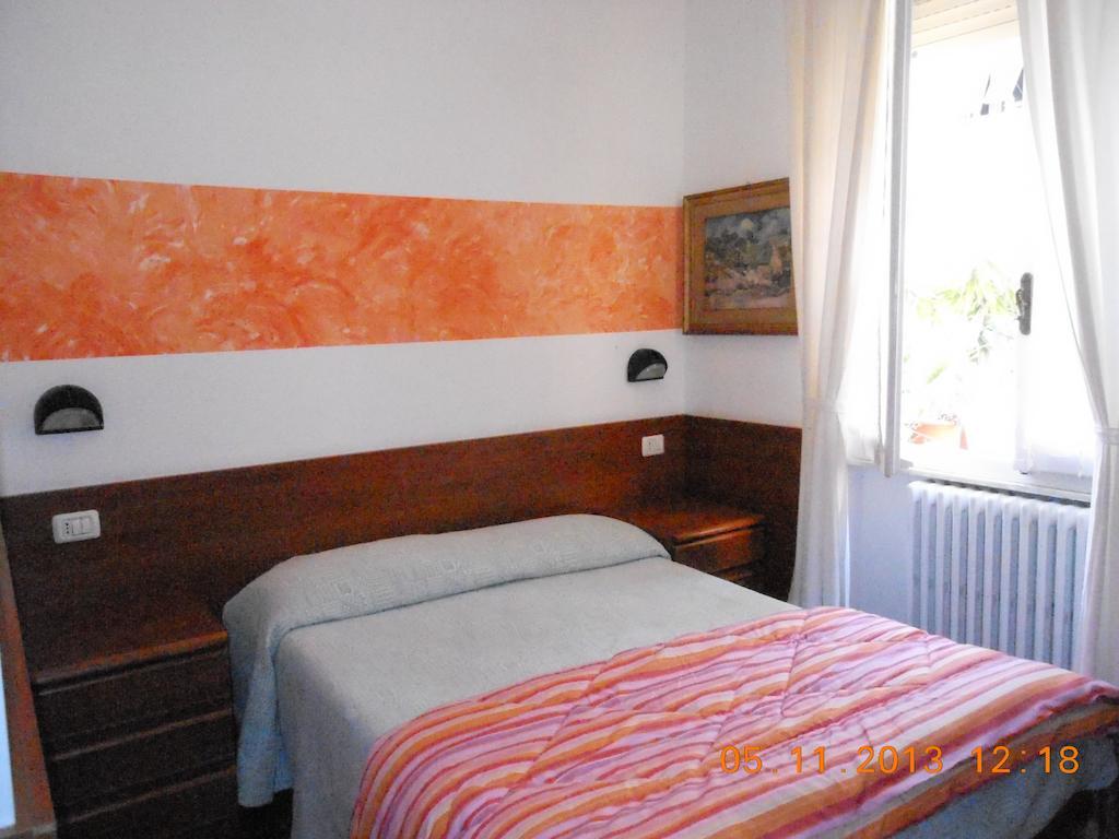 Albergo Villagrande Varazze Szoba fotó