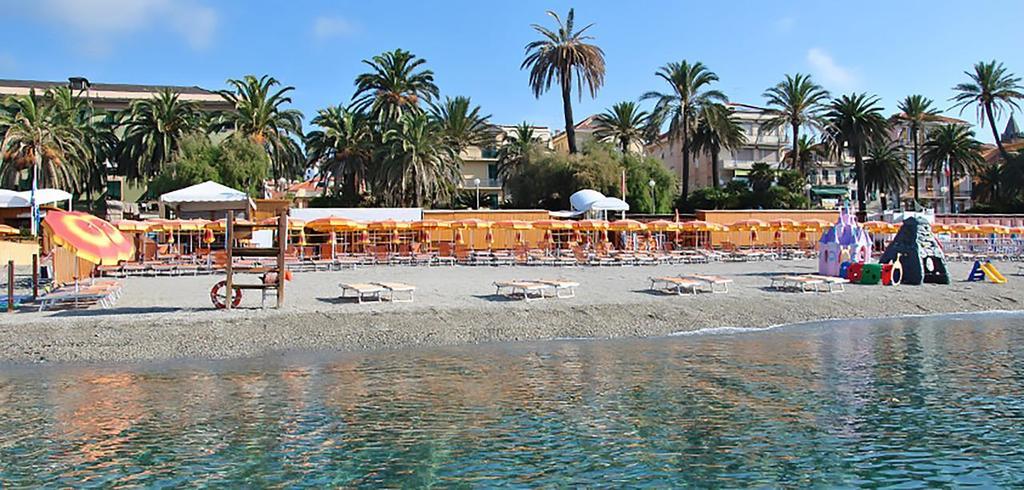 Albergo Villagrande Varazze Kültér fotó